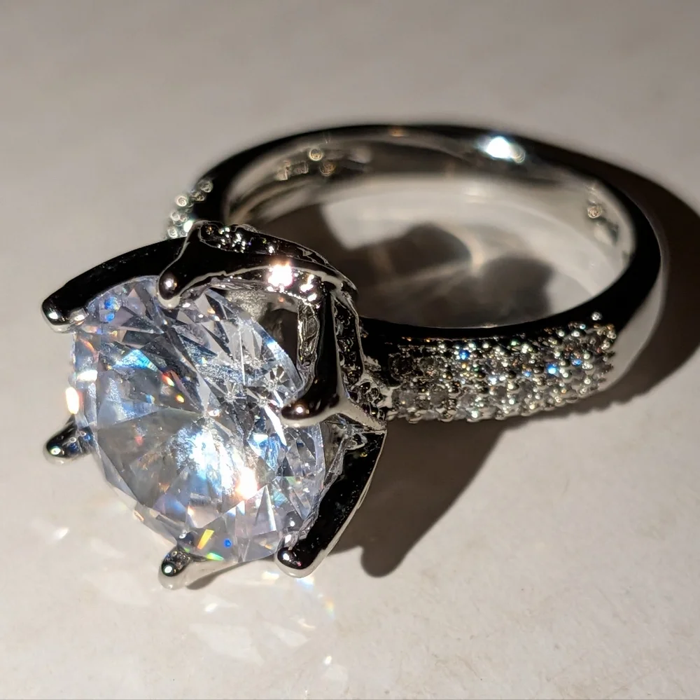 Stunning 925 Sterling silver diamond  wedding ring sz 6